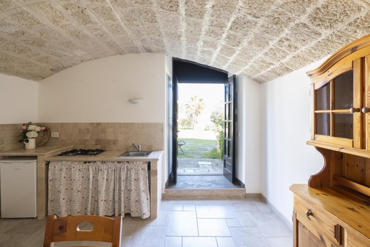 Suite Dimora Storica Maccarone Fasano Esterno foto